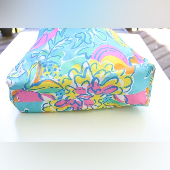 Lilly Pulitzer Estee Lauder tote bag - Picture 7 of 12